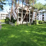 Nadmorski Dwor 14